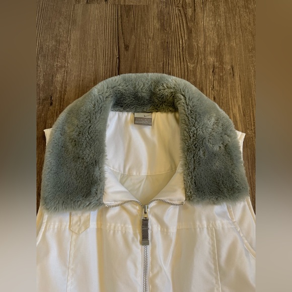 2 for. 30 sale! Nike faux fur sherpa collar vest - Picture 8 of 9